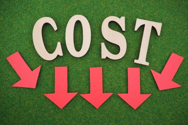 テンプレート使用で低コストを実現